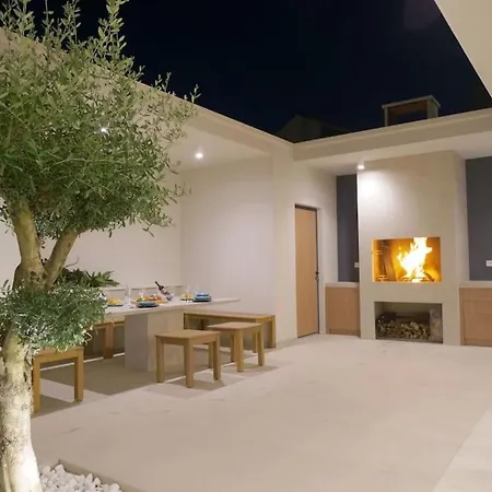 Nikandra - A Designer's Dream - * Žrnovnica