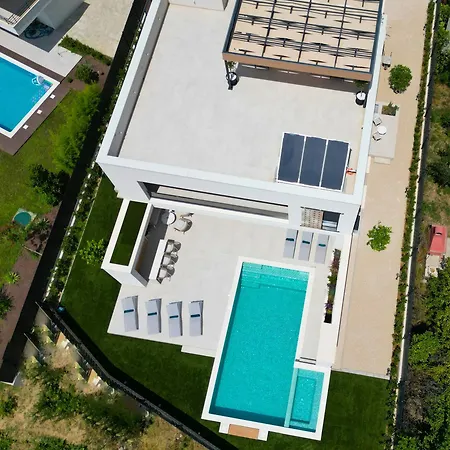 Villa Nikandra - A Designer's Dream -