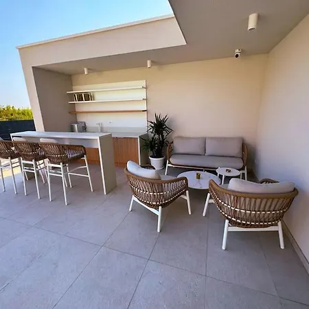 Villa Nikandra - A Designer's Dream - *
