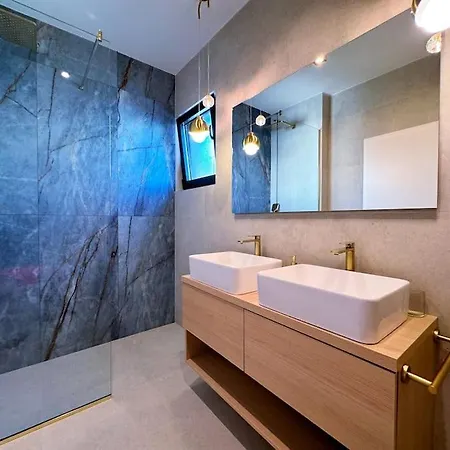 Villa Nikandra - A Designer's Dream - Zrnovnica